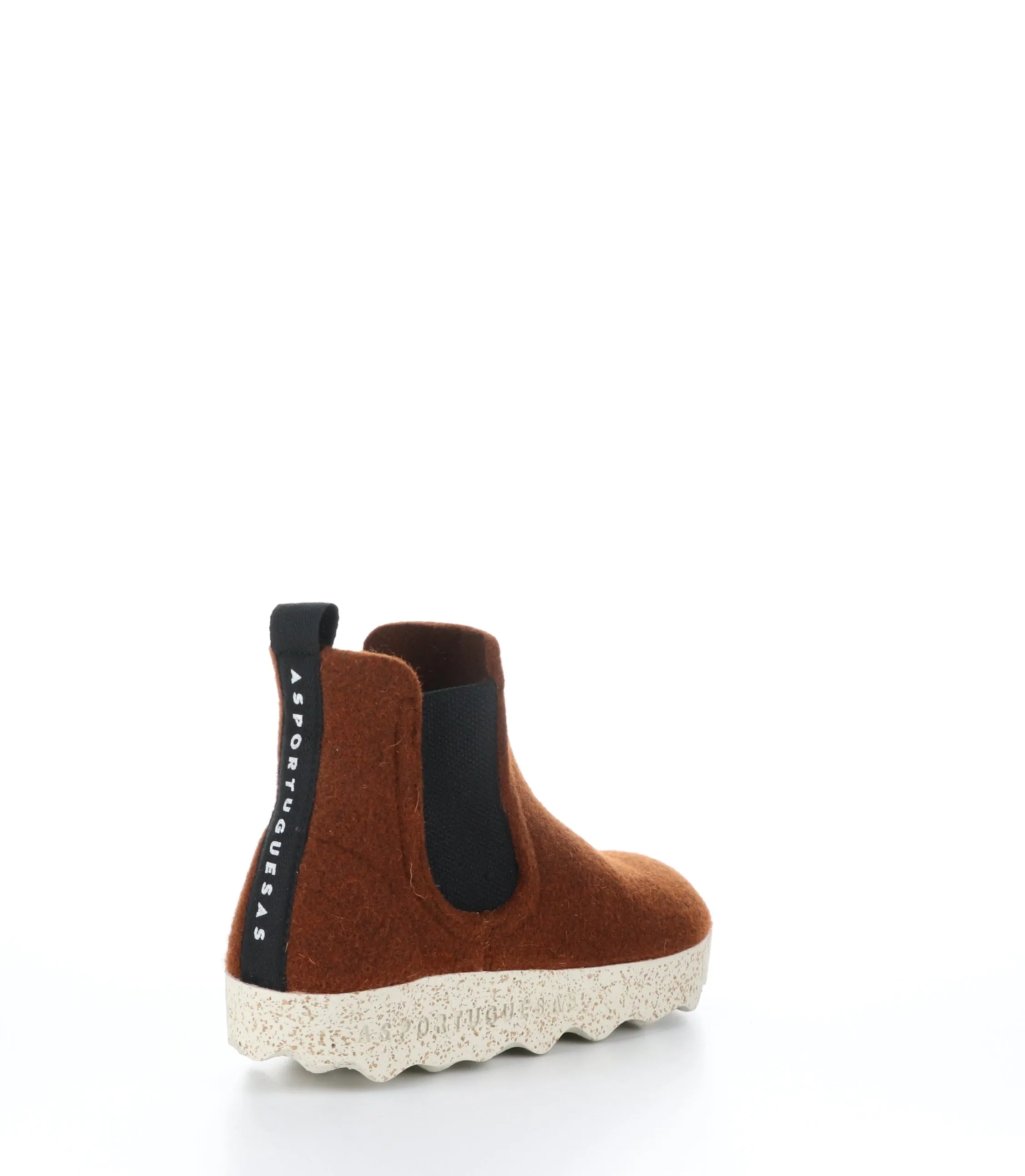 CAIA084ASP Brown Round Toe Boots