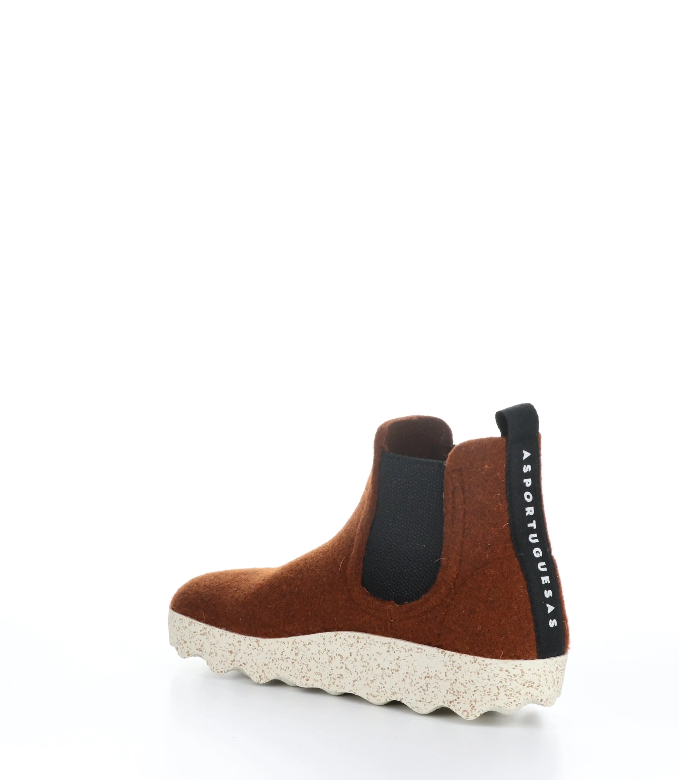 CAIA084ASP Brown Round Toe Boots