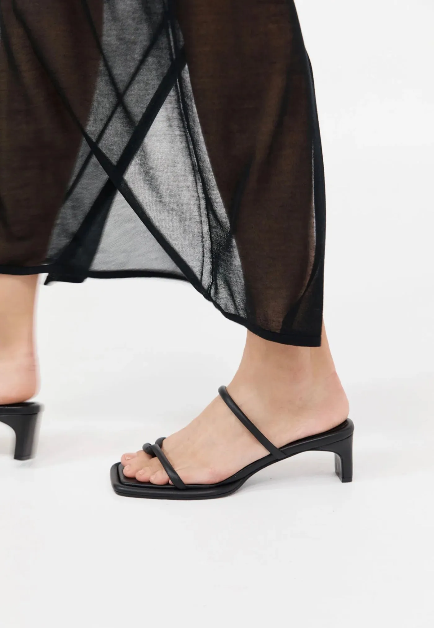 Loop Heel - Black