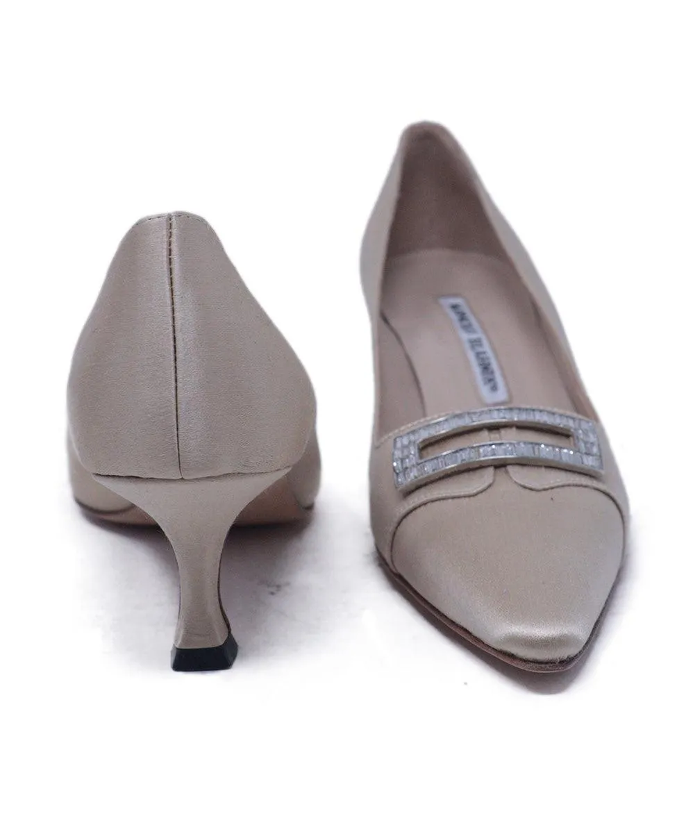 Manolo Blahnik Beige Satin Rhinestone Heels sz 6.5