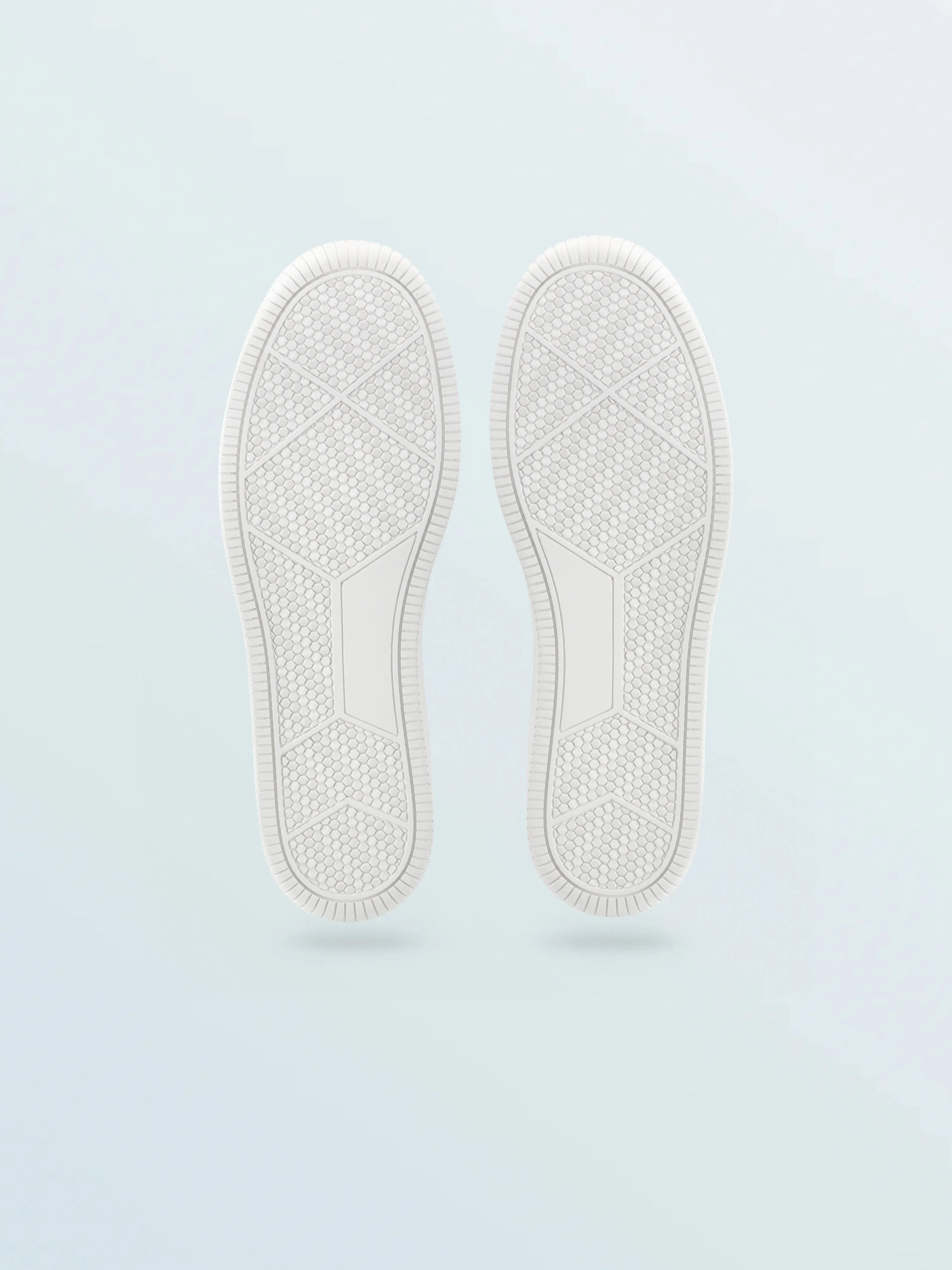 Vegan 02 in Triple White